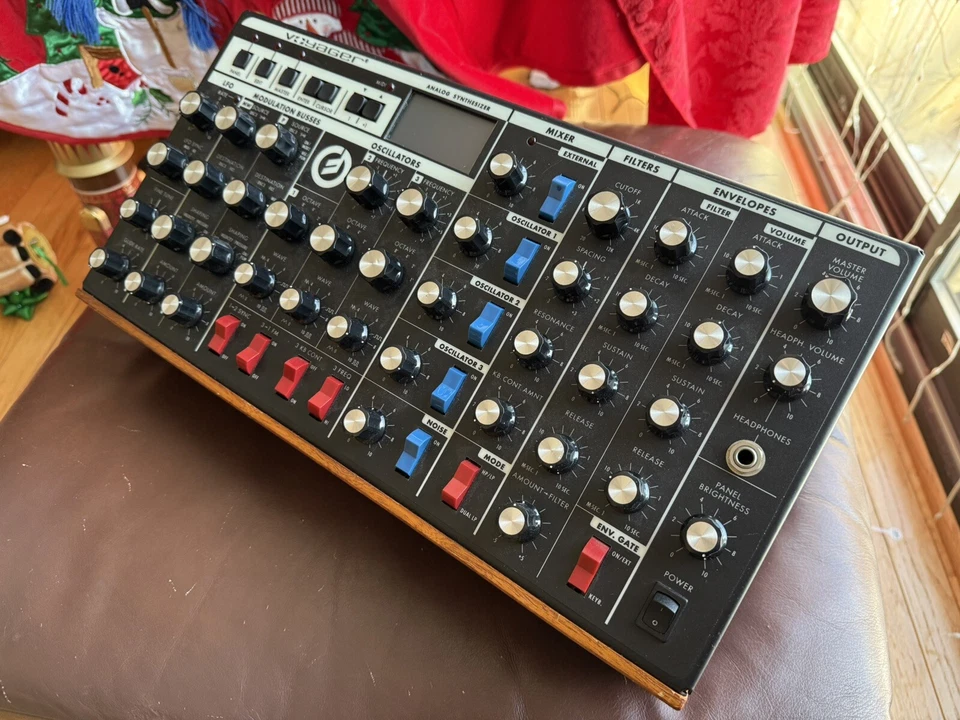 READ MOOG RACK Minimoog Voyager RME synthesizer V3.5 /rack mount - Image 3 of 4