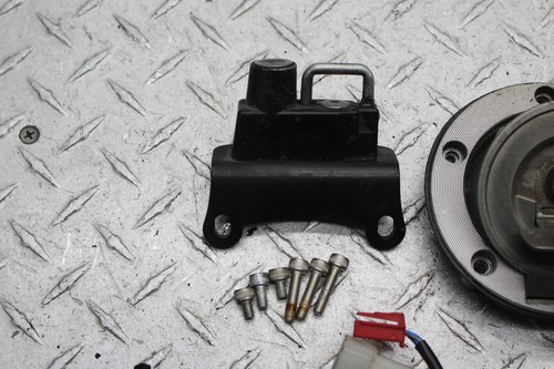 2009 YAMAHA FZ1 IGNITION LOCK GAS CAP W KEY - Picture 2 of 12