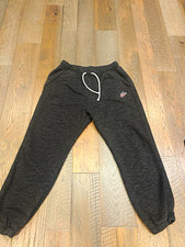 Nike Men  s Gray Fleece Jogger Sweatpants Size L Drawstring Elastic Waist Pockets