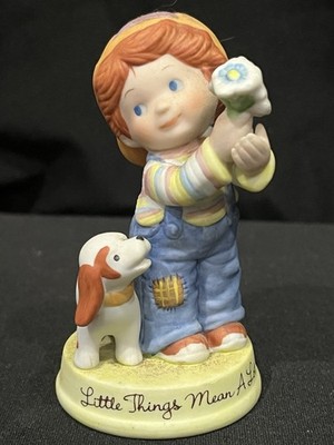 Vintage 1983 AVON Figurine Little Things Mean A Lot Boy Puppy Present Flowers