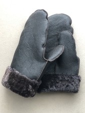 Lammfell-Fäustlinge, Handschuhe, Fausthandschuhe, dunkelbraun, Gr. M./ neu./