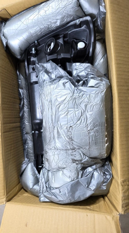 Conjunto de faros Dorman 1592025 para Toyota Highlander 04-06 Foto 3 de 4