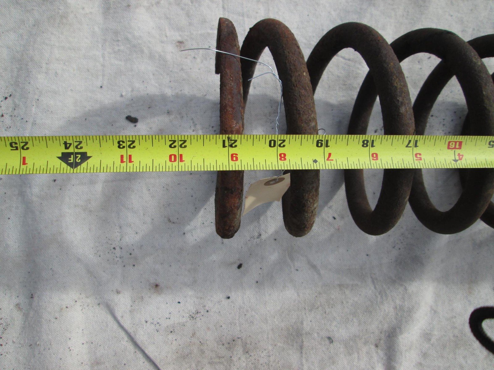 Rolls Royce Silver Shadow T1 rear coil spring 1967 T1 (USED)