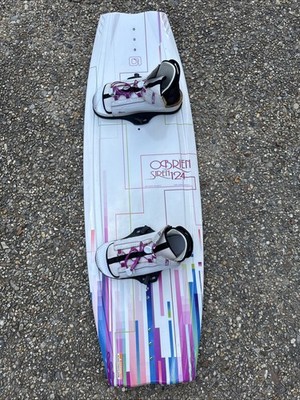 O'Brien 124 Wakeboard with Siren Bindings
