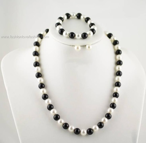 1 juego de perlas sintéticas: collar + pulsera + pendientes perforados 18" blanco, blanco apagado, negro - Imagen 6 de 11