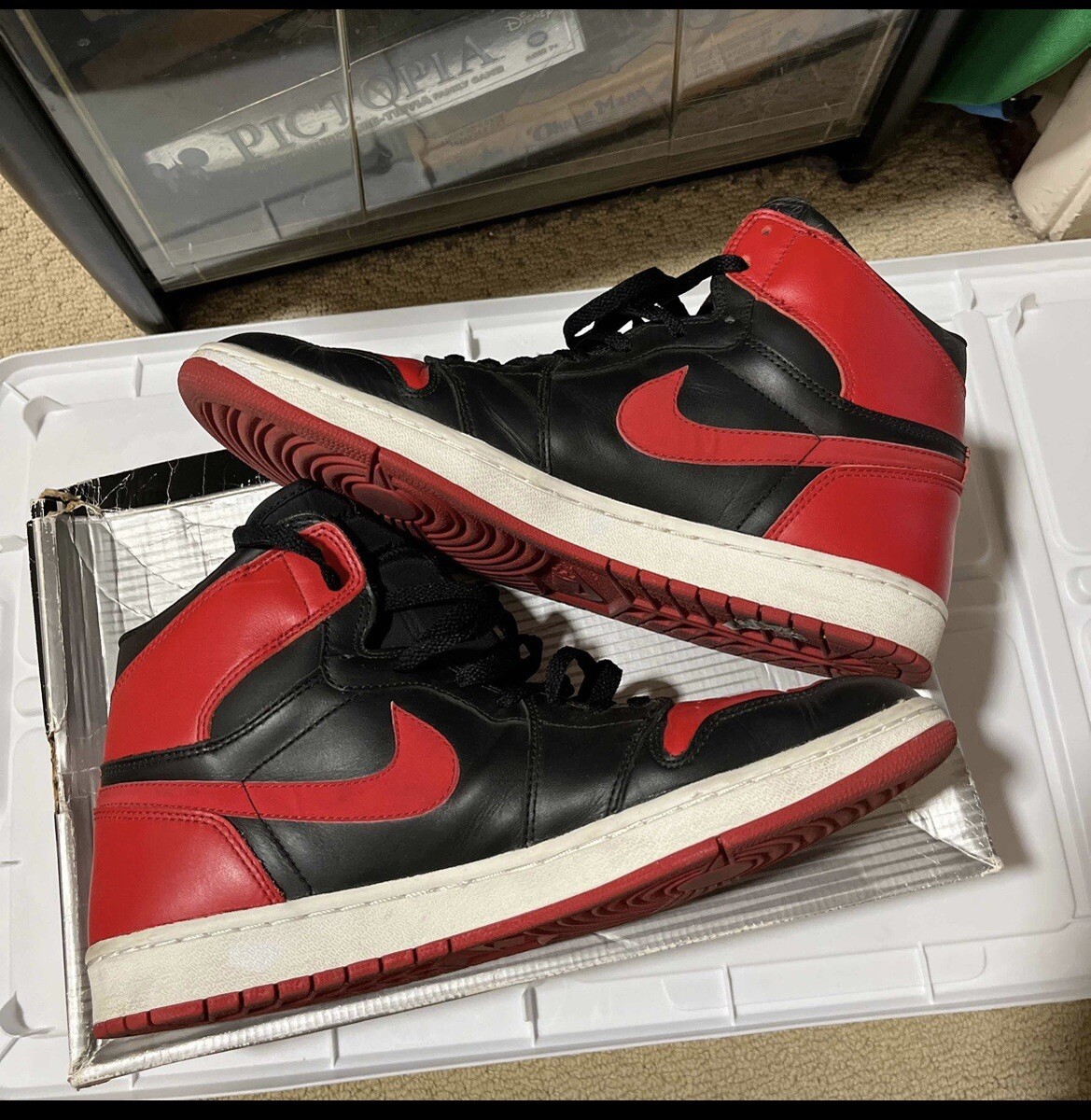 Nike Air Jordan 1 Retro High Og Bred (2001) Black Varsity Nike Air Jordan 1 Retro High Og Bred (2001) Black Varsity