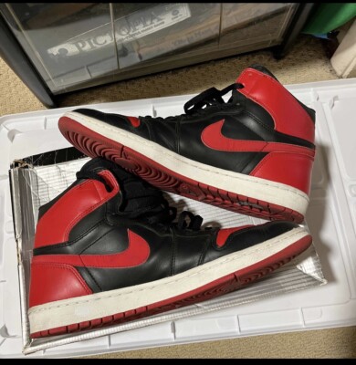 Nike Air Jordan 1 Retro High Og Bred (2001) Black Varsity Nike Air Jordan 1 Retro High Og Bred (2001) Black Varsity