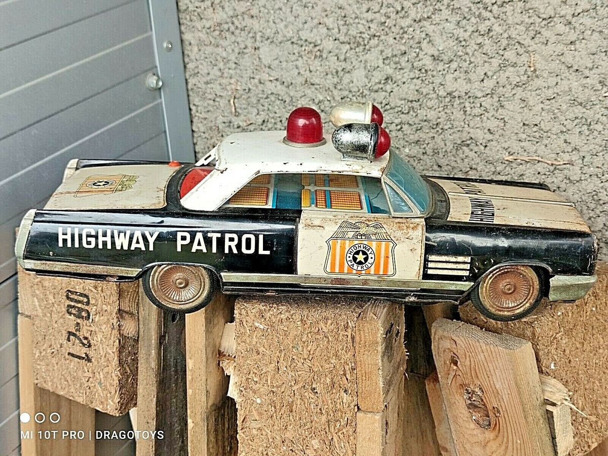 VINTAGE CADILLAC POLICE TIN TOY CAR 60's MADE IN JAPAN VINTAGE CADILLAC POLICE TIN TOY CAR 60's MADE IN JAPAN