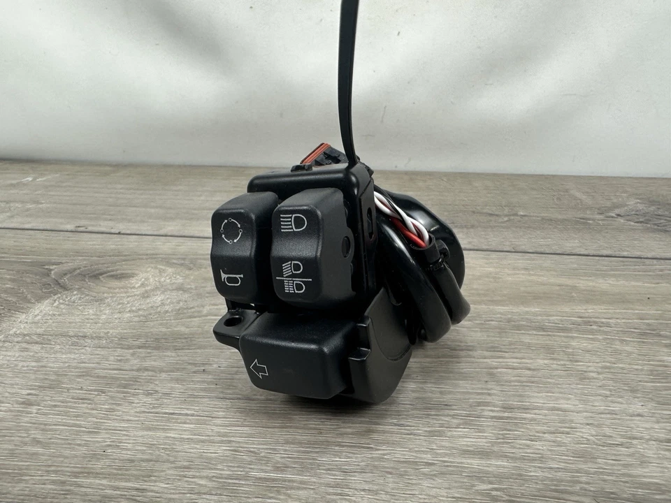 Módulo de interruptor izquierdo Harley Davidson Softail Dyna Sportster 16-24 Foto 2 de 4