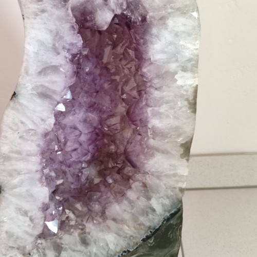 außergewöhnliche formschöne, vollpolierte XXL Amethystdruse 80 cm hoch Heilstein - Bild 8 von 12