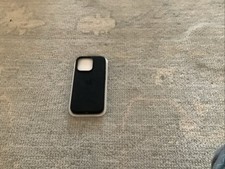 Apple Silicone Case with MagSafe for iPhone 1...