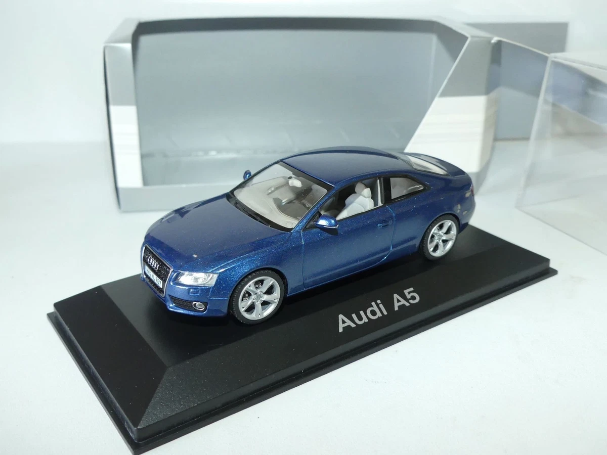 Superbe Audi R8 Gt Schuco Avec Sa Boite Vitrine 1/43 Edition Limitee 1000