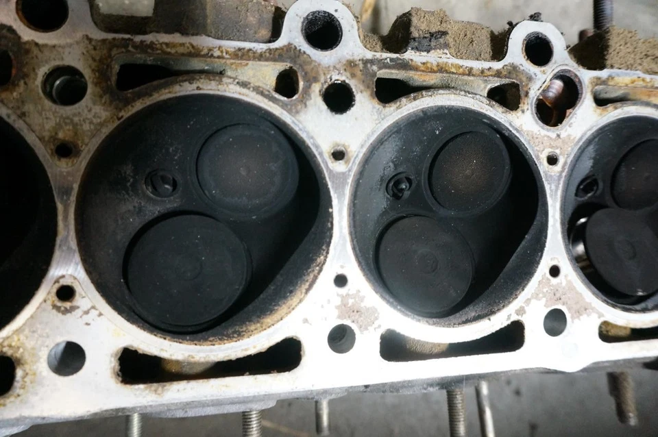 *Completo* Culata OEM BMW E30 M20B27 ETA - 127 k millas - 84-87 325e 325es Foto 3 de 4