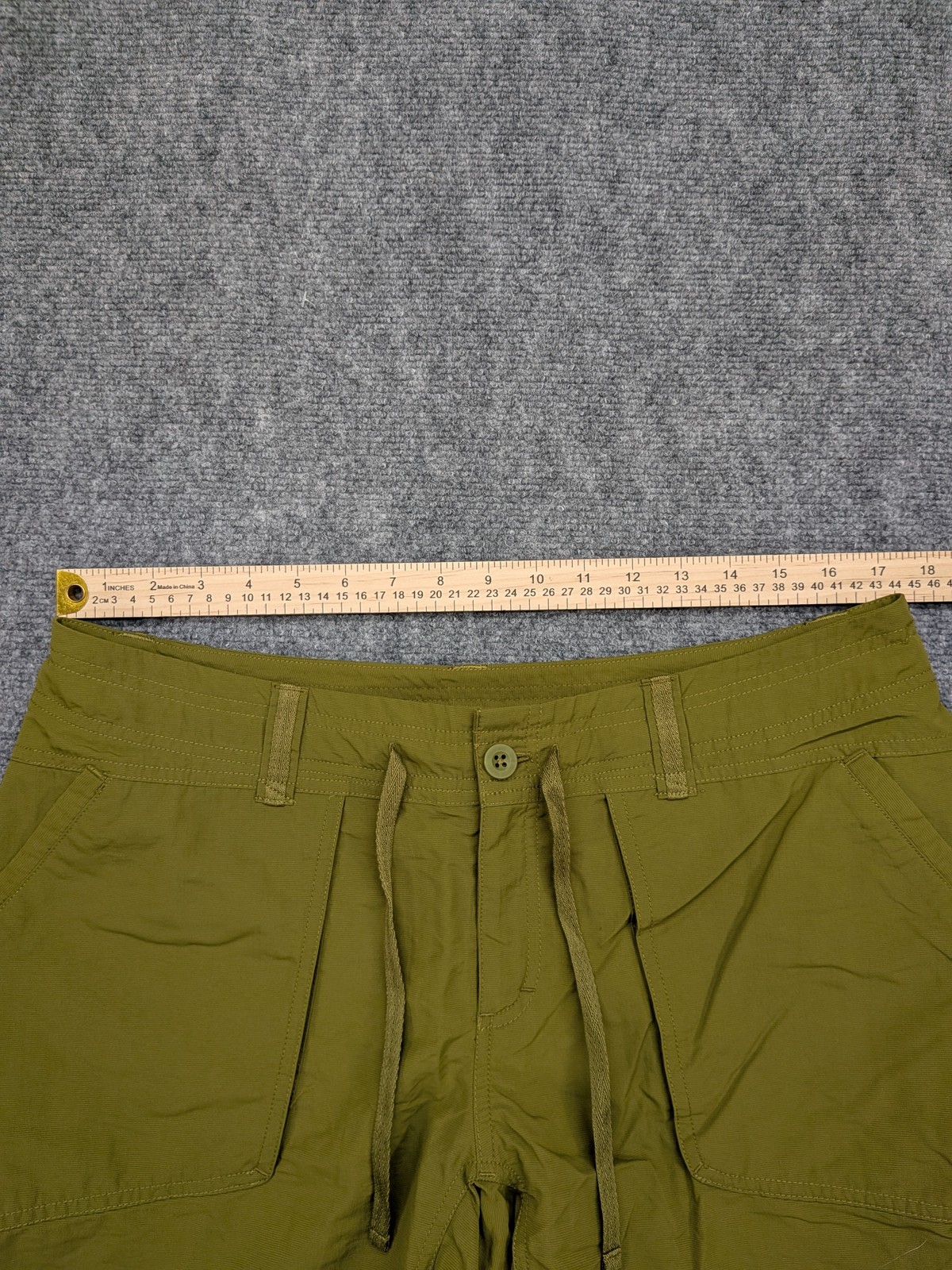North Face Shorts Womens 14 Green Lightweight Trail Hiking Outdoor Stow Pocket thumbnail 5