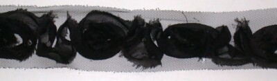 Rosette Trim Sold by the Yard ~ 1.5'' Rosettes ~ Black **NEW**