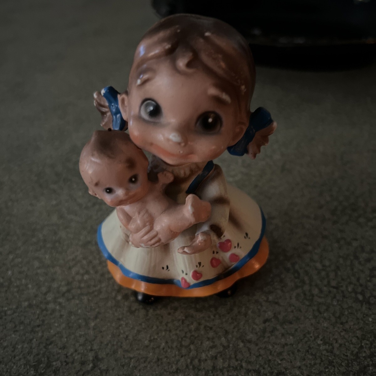 Vintage Figurines, Big Eyes, Japan, Girl & Baby 4.75