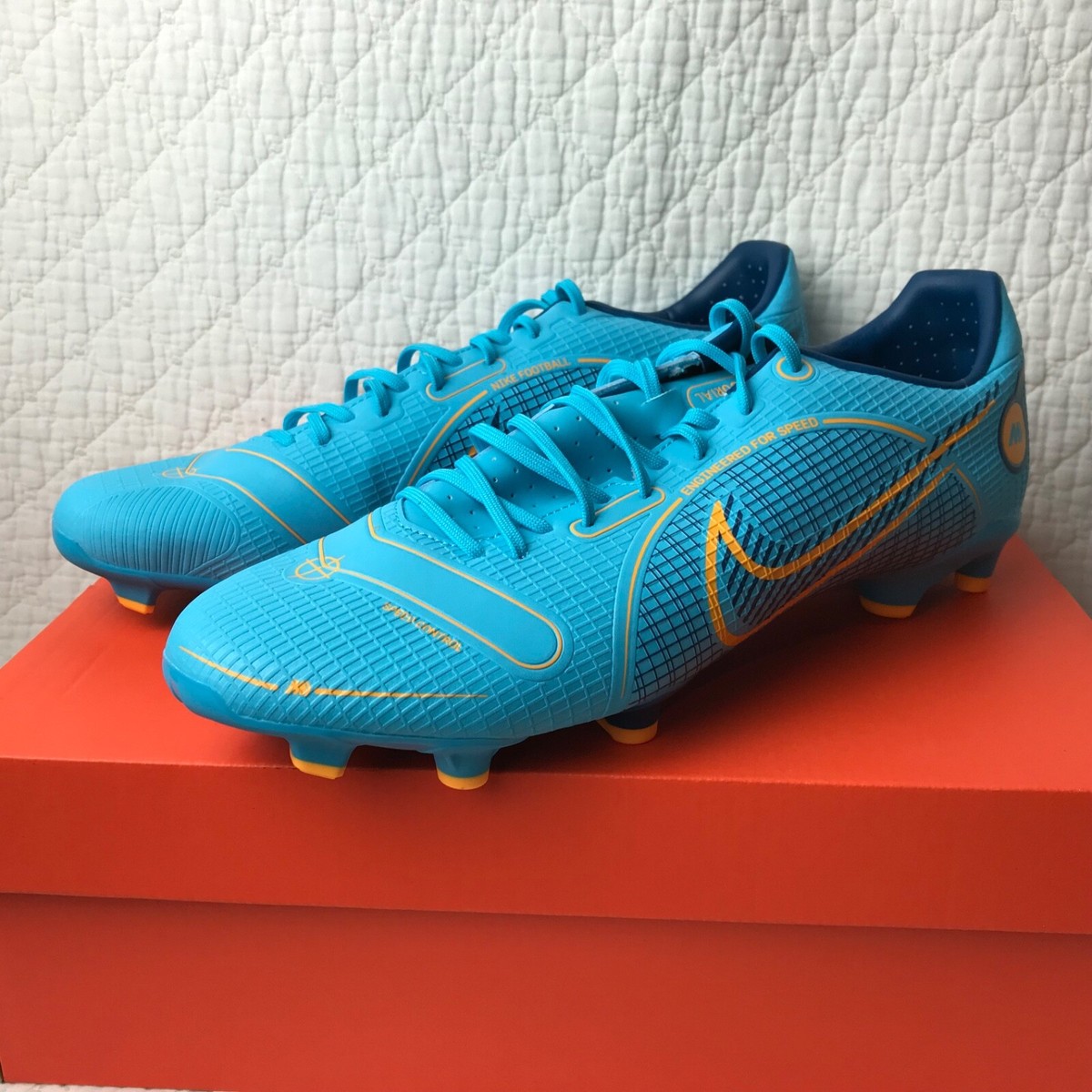 Nike Vapor 14 Academy FG MG Soccer Cleats Men's SZ 10.5