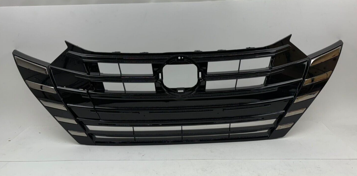 2023 2024 NISSAN VERSA GRILLE ASSEMBLY OEM UPPER FRONT BUMPER