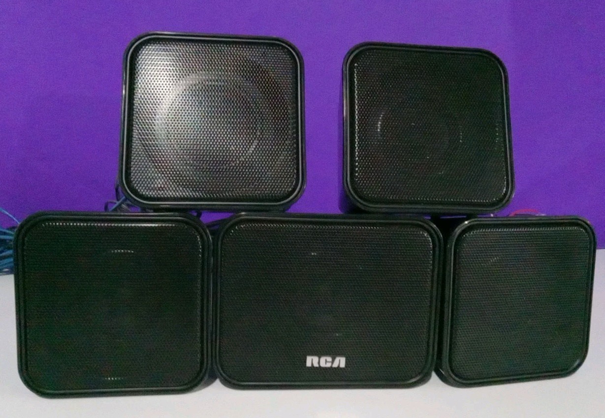 Home Theater Speakers Great Working Conditio