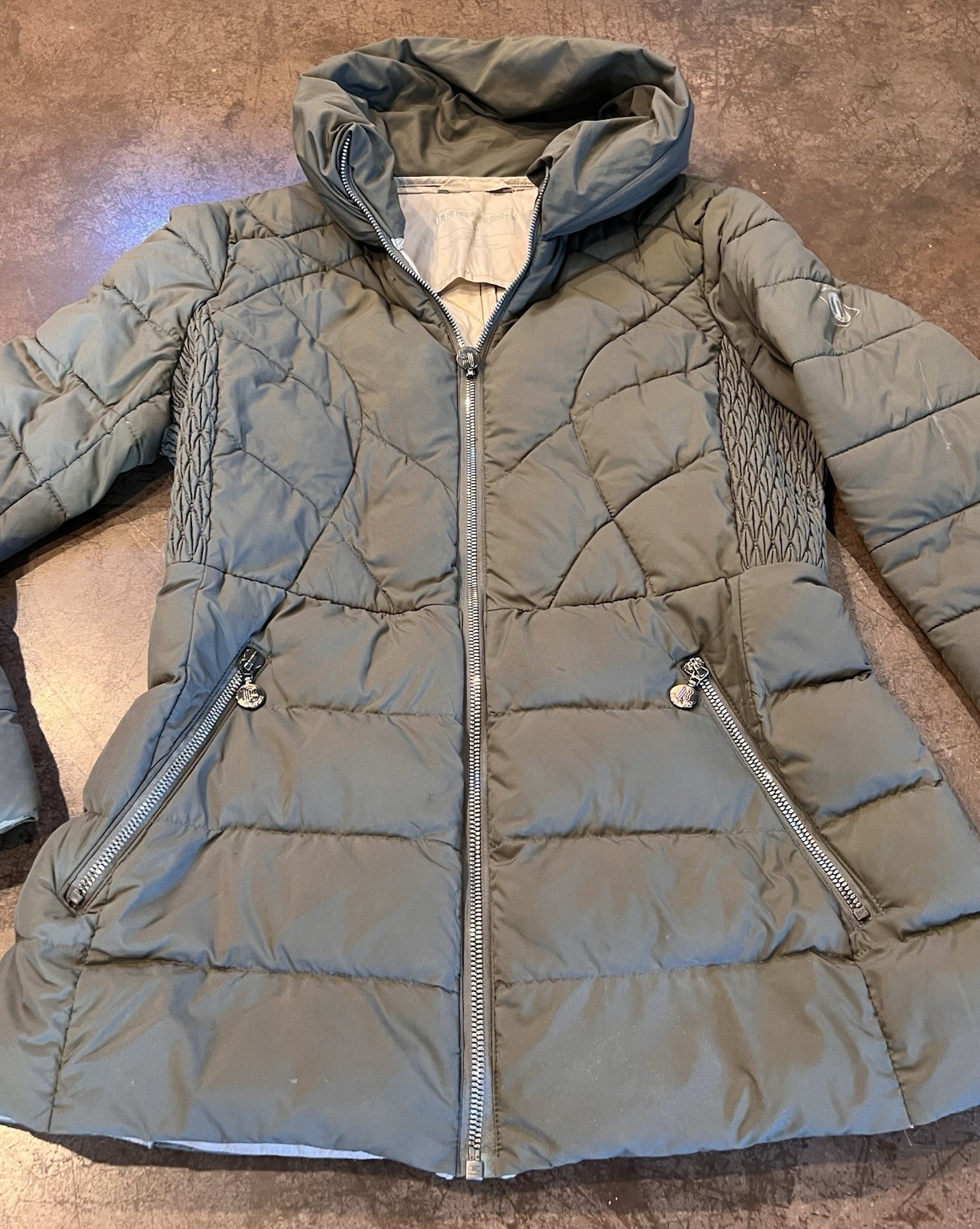 Bernardo Women’s PrimaLoft Puffer Jacket Green Ho… - image 5