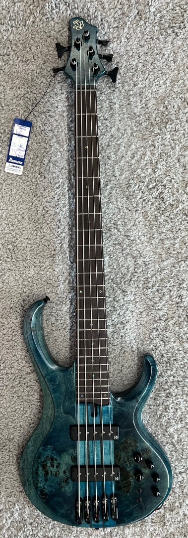 Ibanez BTB945 COL - 5-струнная электрическая бас-гитара с глянцевым покрытием Cosmic Blue 246990₽