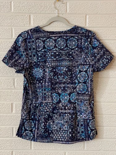 Super Soft Comfy Koi Basics Women's Small Scrub Top Patterned 384PR Blue - Picture 2 of 2