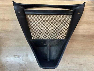 UN V DE CARENAGE SABOT PLASTIQUE B4171 B4342 MOTO MV AGUSTA F4 1000R F4R - Photo 1/3