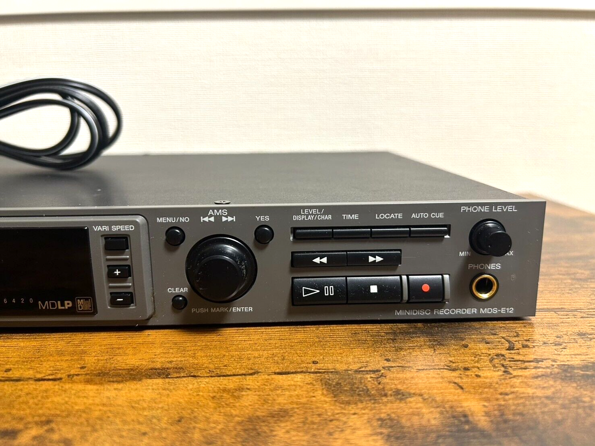 Sony MDS-E12 Minidisc MD player MDLP Professional Recorder Sony MDS-E12 Minidisc MD player MDLP Professional Recorder