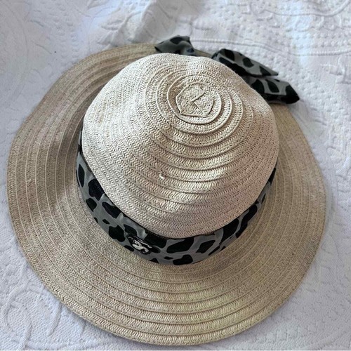 DISNEY PARKS ANIMAL KINGDOM MINNIE STRAW HAT - Picture 2 of 5