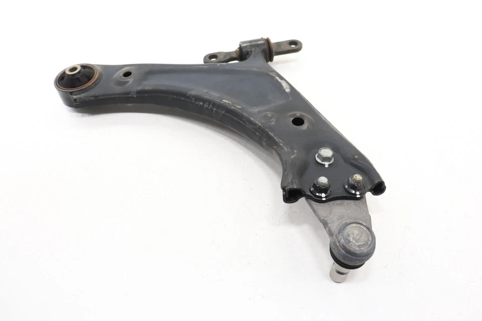 Brazo de control inferior delantero KIA SORENTO 2021 2022 2023 2024 Foto 3 de 4