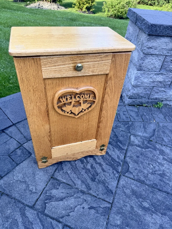 VTG Large Solid Oak Wood Hand Carved Laundry Hamper /Waste Bin H30.5xW20xD12.5” - Image 3 of 4