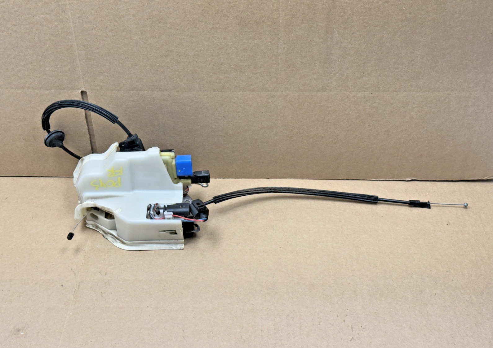 06-12 Bentley Continental Flying Spur Front Right Door Lock Latch Actuator PO43