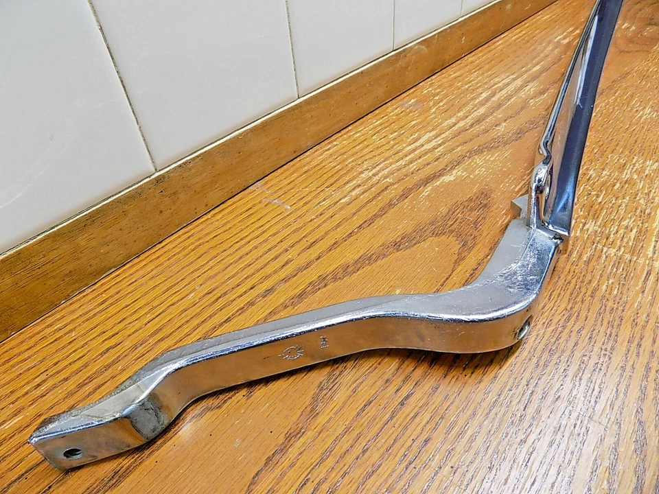 1967 Chevrolet Chevelle Convertible Vent Window Door Frame Driver - Image 3 of 4