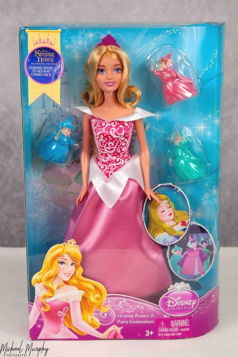 Sleeping Beauty Aurora Barbie Disney NIB Disney Store Aurora