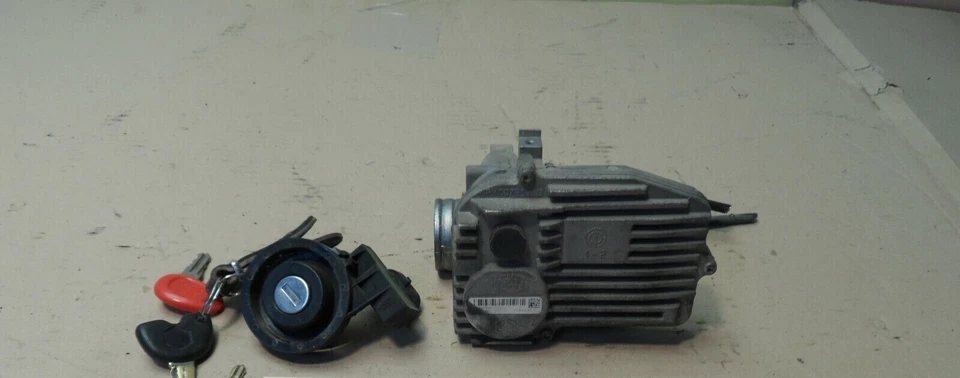 Rip. kit chiavi e centralina Piaggio Carnaby 125/300 - Immagine 2 di 2