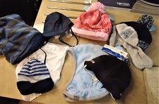 GIRLS AND BOYS WINTER HATS  18 TO 24 MONTHS