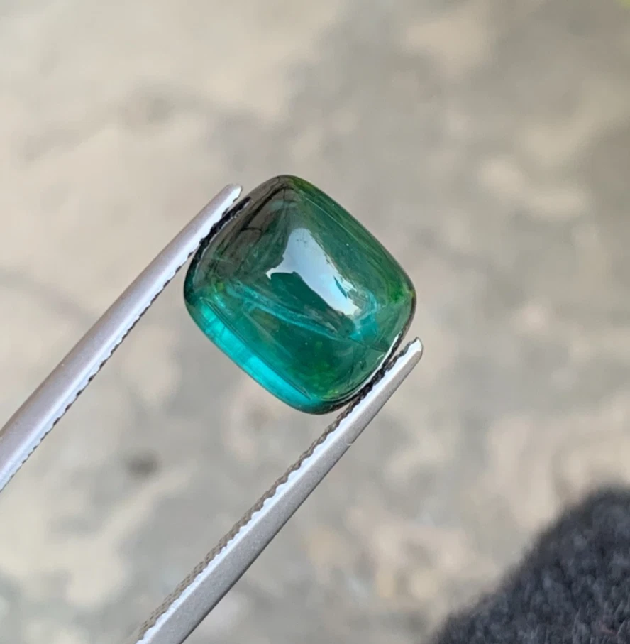 Cabujón de turmalina azul verdoso de 5,00 quilates de Afganistán, forma rectangular Foto 4 de 4
