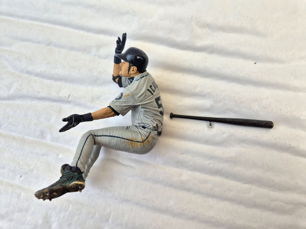 ICHIRO SUZUKI #51 SEATTLE MARINERS MLB BASEBALL ACTION