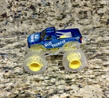 Spin Master Monster Jam Blue Thunder GHOST CREW Truck New 1:64