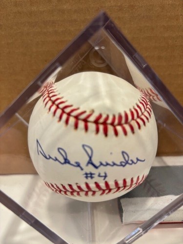 Duke Snider # 4 autographed baseball - COA - Picture 3 of 3