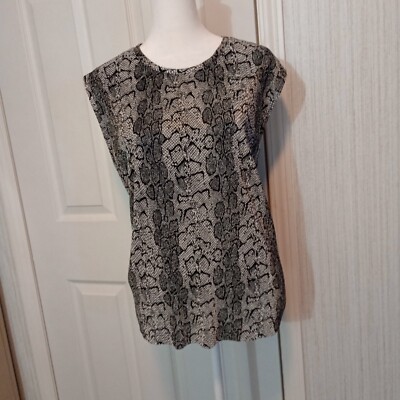 Casual Corner Annex Woman Women's Sleeveless Blouse 1X Black White Snake Ribbed