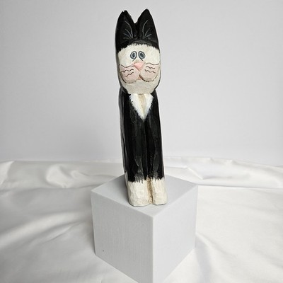 Cat Figurine Folk Art 5  Eddie Walker Midwest Cannon Falls Black White Carved