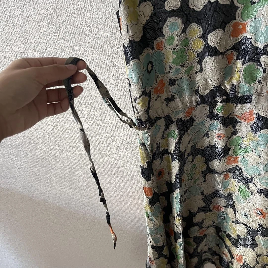 Abito smanicato Bottega Veneta floreale seta taglia 38 cravatta vita look elegante