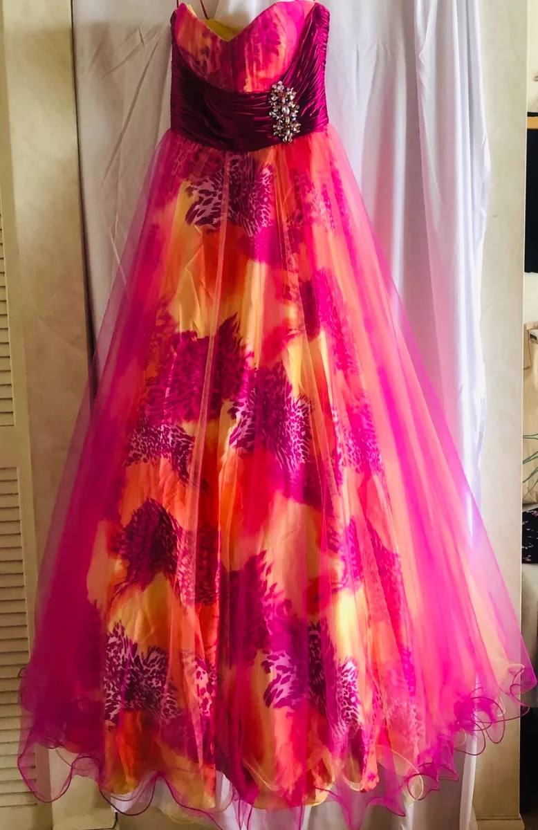 Multi Color Party Gown at Rs 4000 in New Delhi | ID: 14508573648