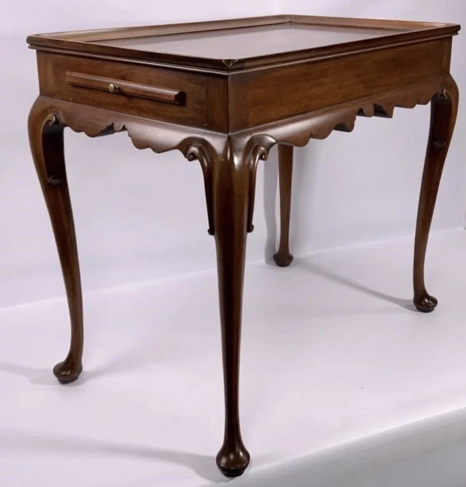 25720EC: HENKEL HARRIS Modelo 5416 Queen Anne Mesa de Té Caoba Foto 2 de 4