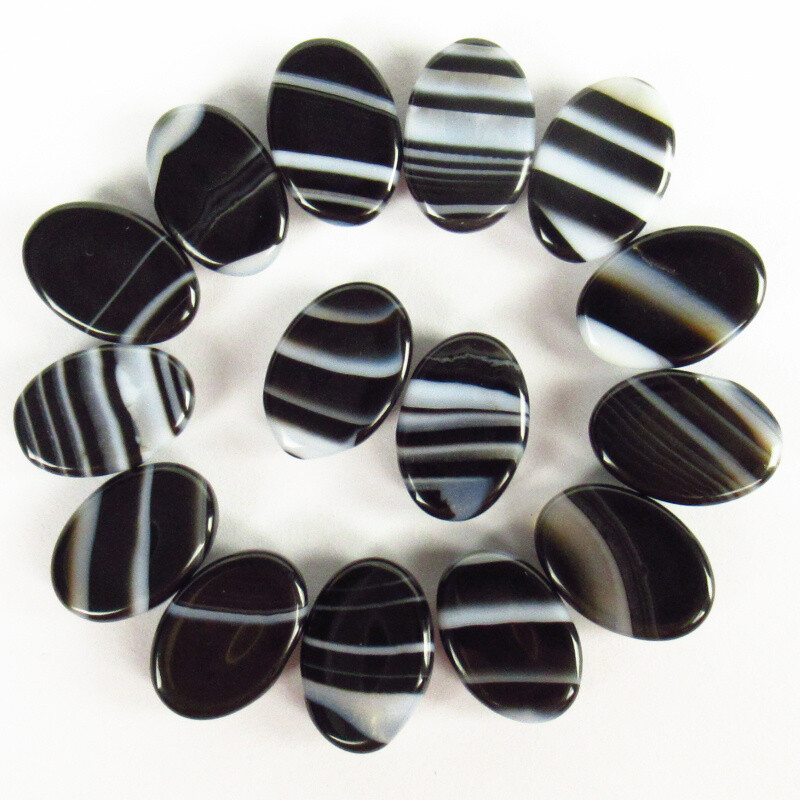 【P8947】13枚 15Pcs 13x8x4mm Black White Onyx Agate Oval Cab Cabochon