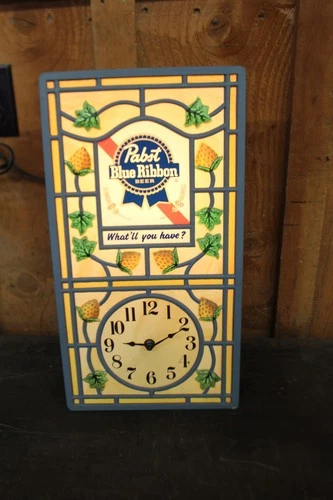 VTG 1970's Pabst Beer Sign Pub Light Up Clock Faux Stain Glass PBR Bar Man Cave