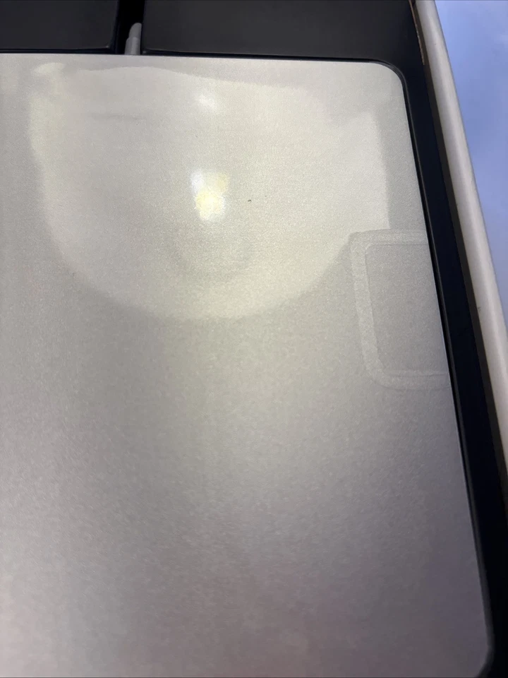 Apple USB SuperDrive A1379 MD564ZM/A - Totalmente Nuevo Foto 4 de 4