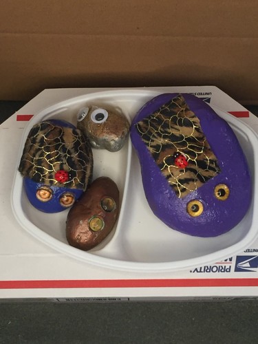 (5) HAND CRAFTED PET ROCKS PAINTED IN BRIGHT COLORS, ALL DIFFERENT. OUR CHOICE. - Picture 6 of 24