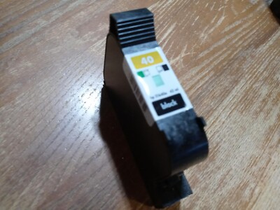 HP Black Ink Jet/Inkjet Printer Cartridge 51640A 40 - 1120 Standard Page Yield